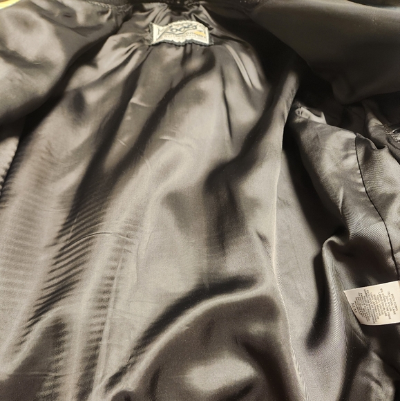 Wayne Gretzy varsity Jacket - Picture 4 of 7